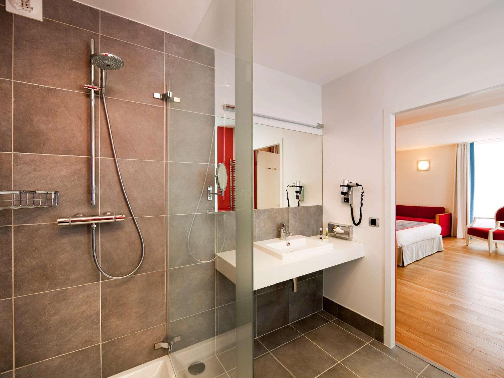 Hotel Mercure Vittel Eksteriør bilde
