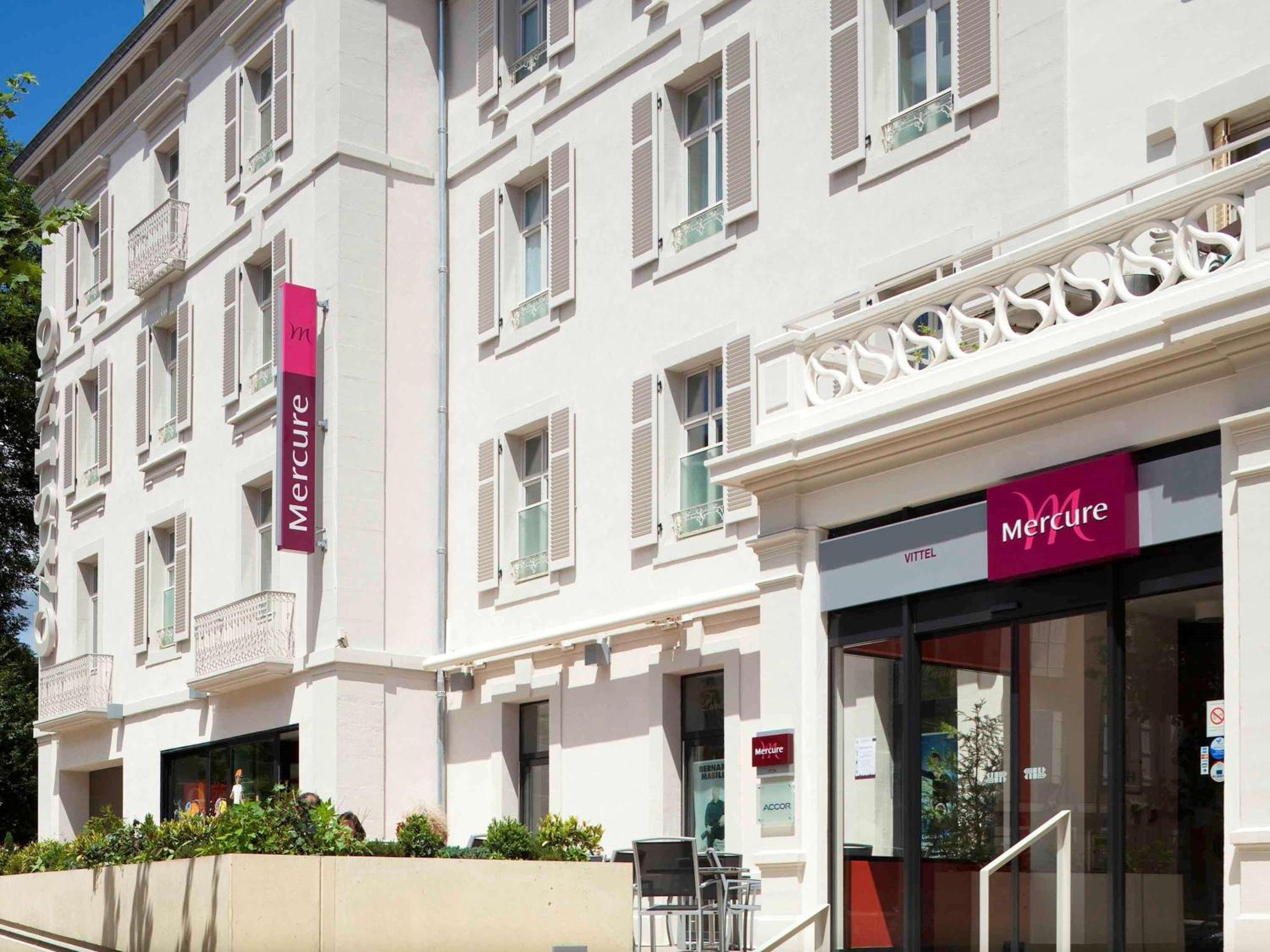 Hotel Mercure Vittel Eksteriør bilde